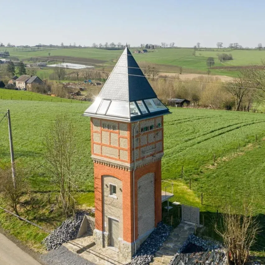 La Tour de Larbuisson, dans le Pays de Herve